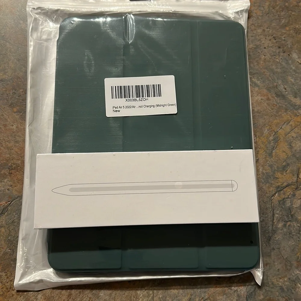 I pad cover and pen
